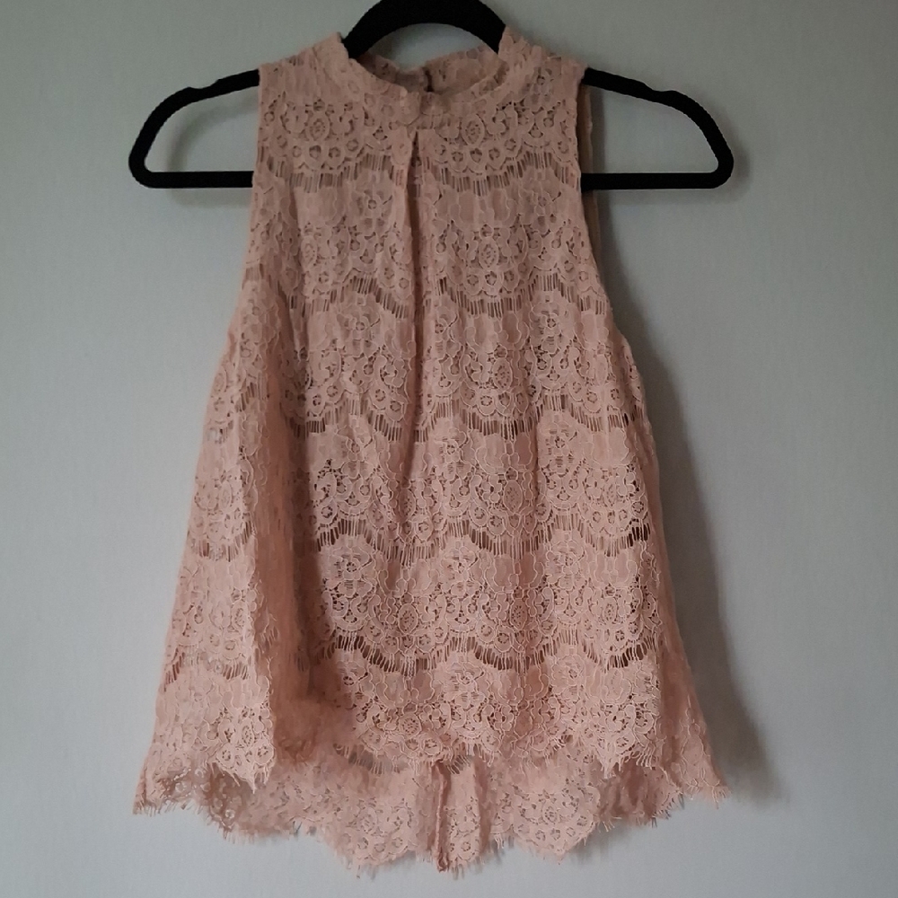 Elegant Pink Lace Sleeveless Top